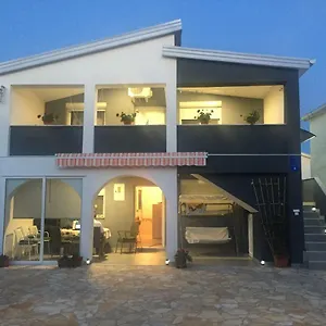  Apartman Roko